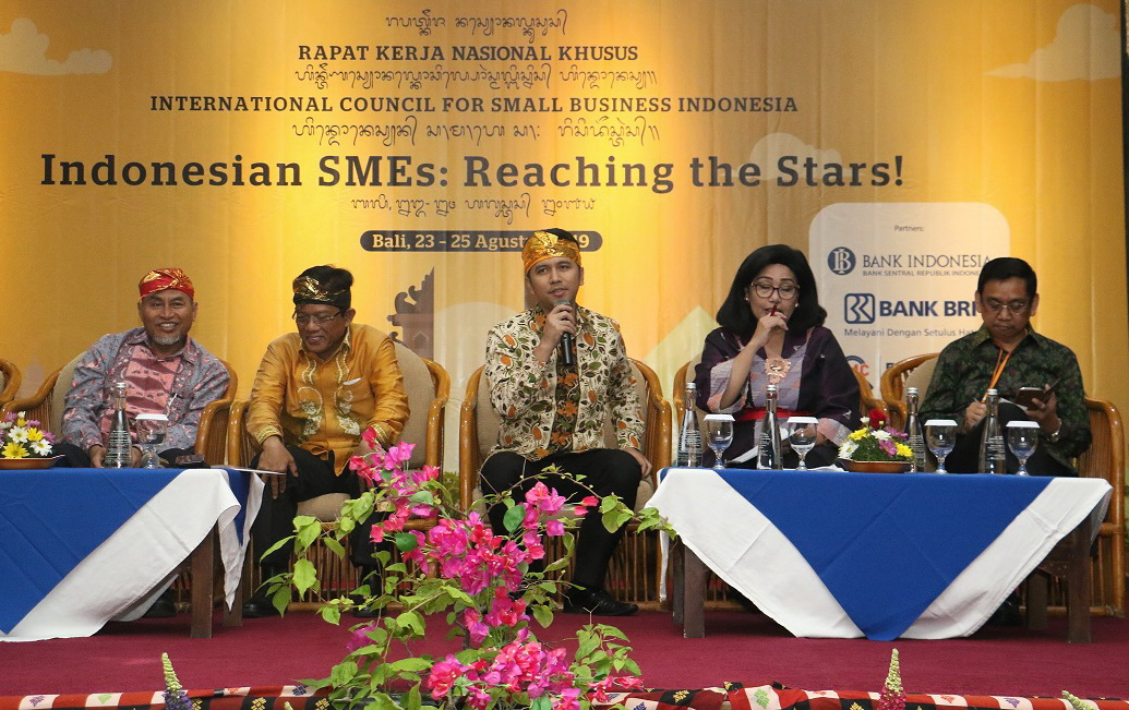 Thumbnail
				Emil Dardak : ICSB Berikan Akses Platform Global Kembangkan UMKM		 
				Emil Dardak : ICSB Berikan Akses Platform Global Kembangkan UMKM