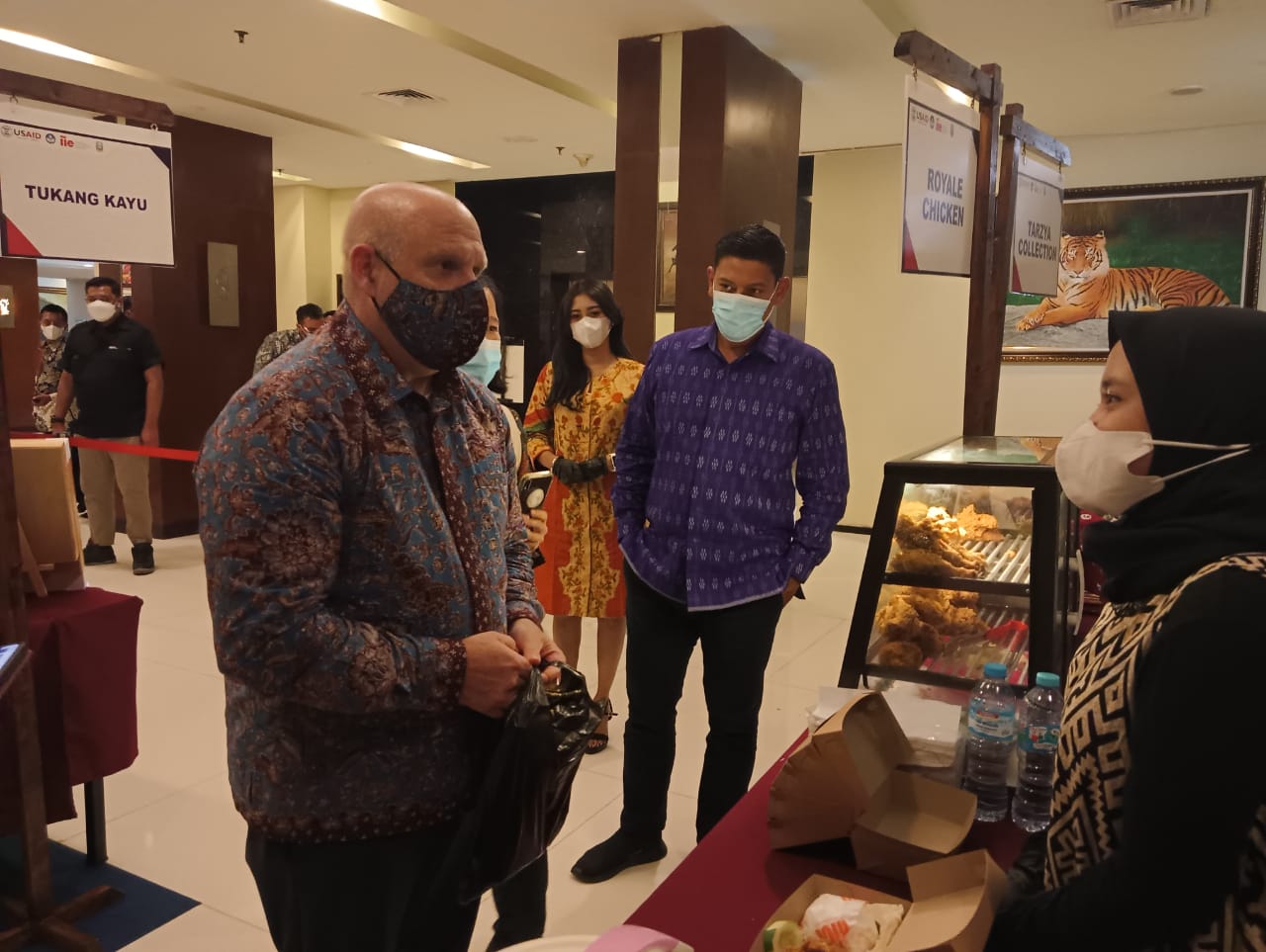 Thumbnail
				More Than 24,000 Young Indonesian Entrepreneurs Launch Careers with U.S. Support		 
				More Than 24,000 Young Indonesian Entrepreneurs Launch Careers with U.S. Support