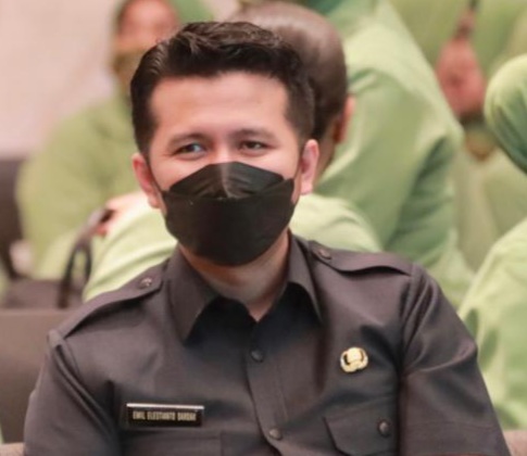 
				Survei ARCI : Emil Dardak Tokoh Muda Dengan Elektabilitas Tinggi		