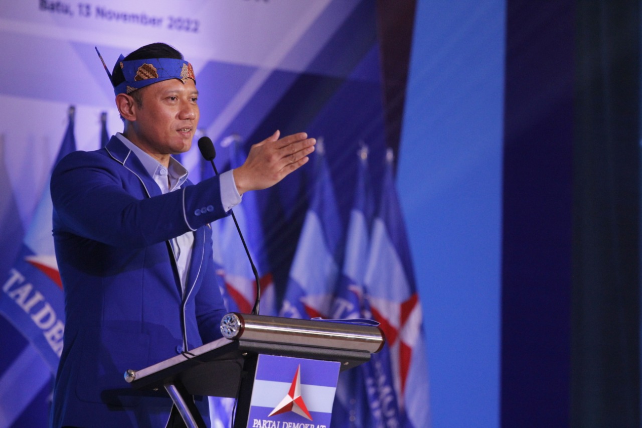 Thumbnail
				AHY Lantik Pengurus DPC Demokrat Se-Jatim, Ini Pesannya..		 
				AHY Lantik Pengurus DPC Demokrat Se-Jatim, Ini Pesannya..