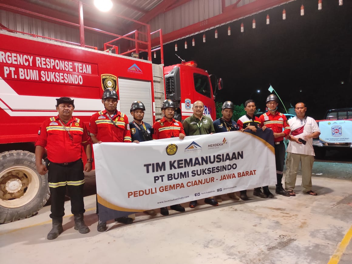 
				Misi Kemanusiaan, BSI dan Merdeka Kirim Relawan Ke Lokasi Gempa Cianjur		