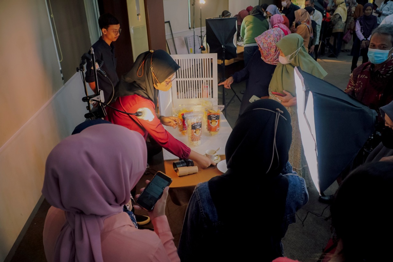 
				SIER Bekali UMKM Ilmu Digital Marketing		