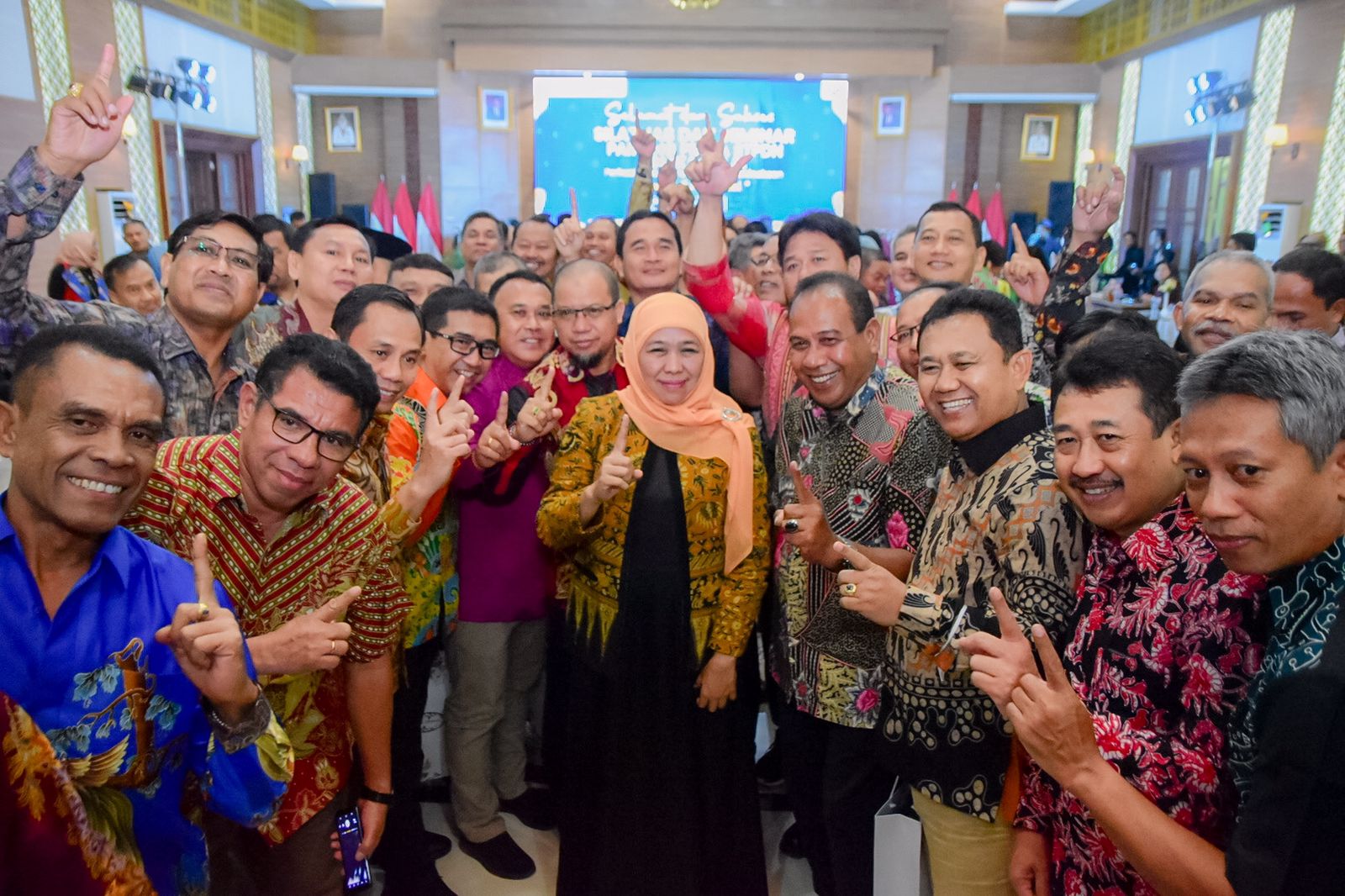 
				Silatnas dan Semnas Pamong Praja STPDN 01, Khofifah Kenalkan Karakter IKI Sebagai Modal Jadi Game Changer		