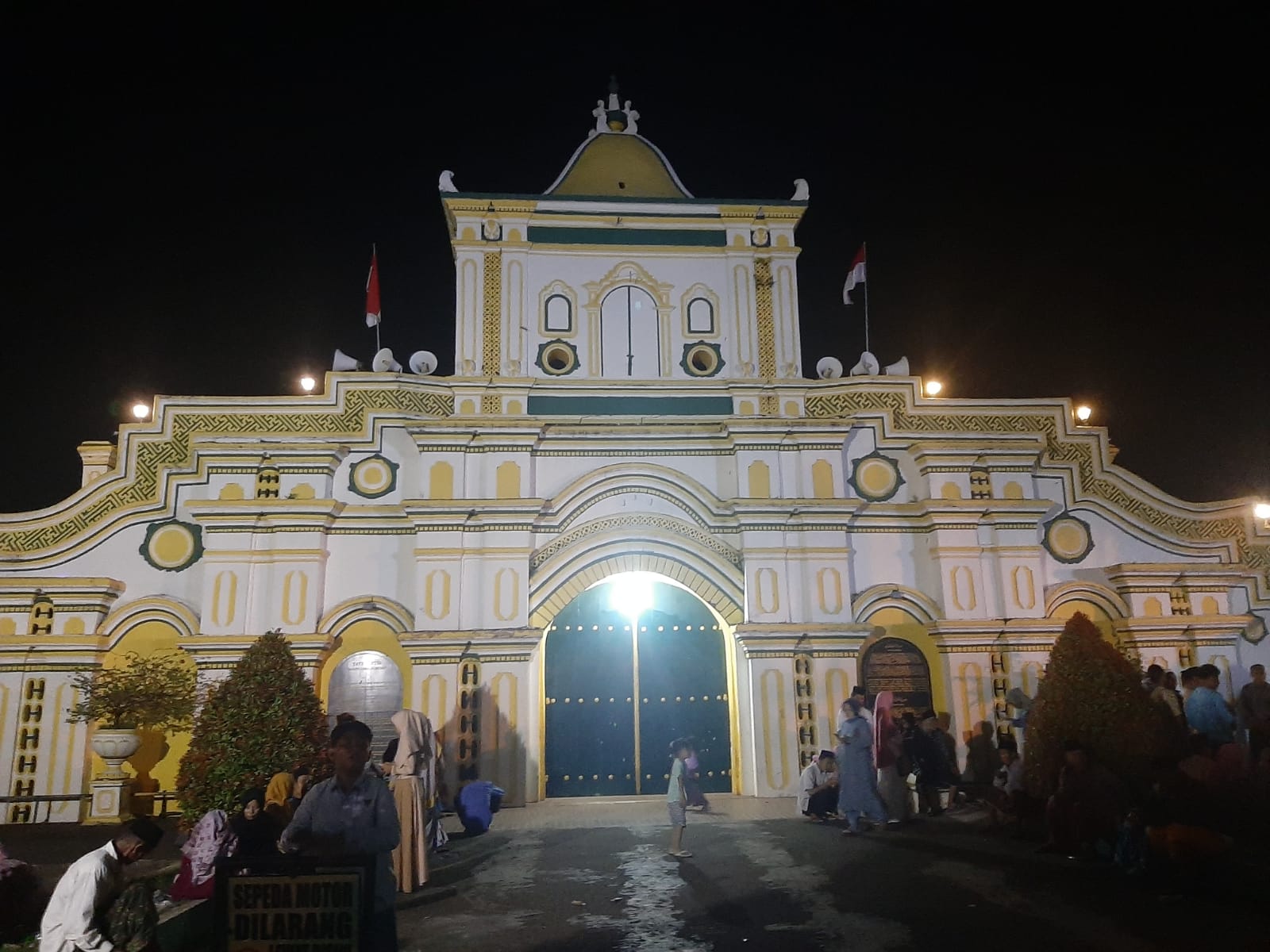 
				Terobosan Achmad Fauzi Mampu Satukan Masyarakat Madura﻿		