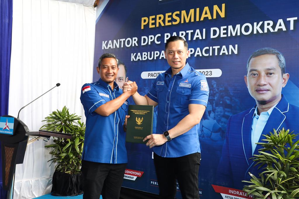 Thumbnail
				Resmikan Kantor DPC Pacitan, AHY : Jadi Ruang Silaturahmi Untuk Semua Masyarakat		 
				Resmikan Kantor DPC Pacitan, AHY : Jadi Ruang Silaturahmi Untuk Semua Masyarakat