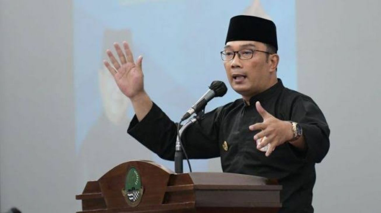 ThumbnailRidwan Kamil Kalahkan Sandi Uno dan AHY Sebagai Capres Alternatif Versi Litbang Kompas Ridwan Kamil Kalahkan Sandi Uno dan AHY Sebagai Capres Alternatif Versi Litbang Kompas