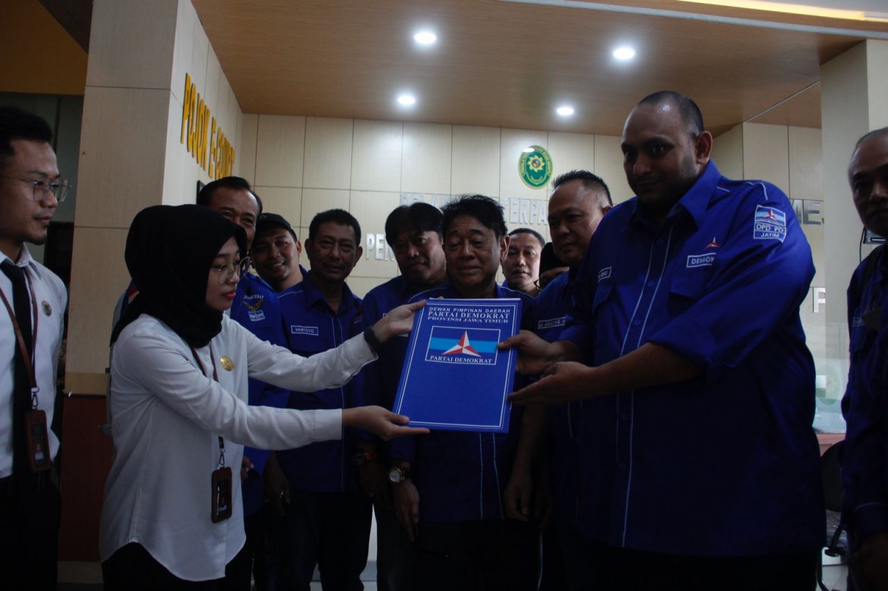 Pengurus DPD Demokrat Jatim Datangi PTUN Surabaya Minta MA Tolak PK Moeldoko