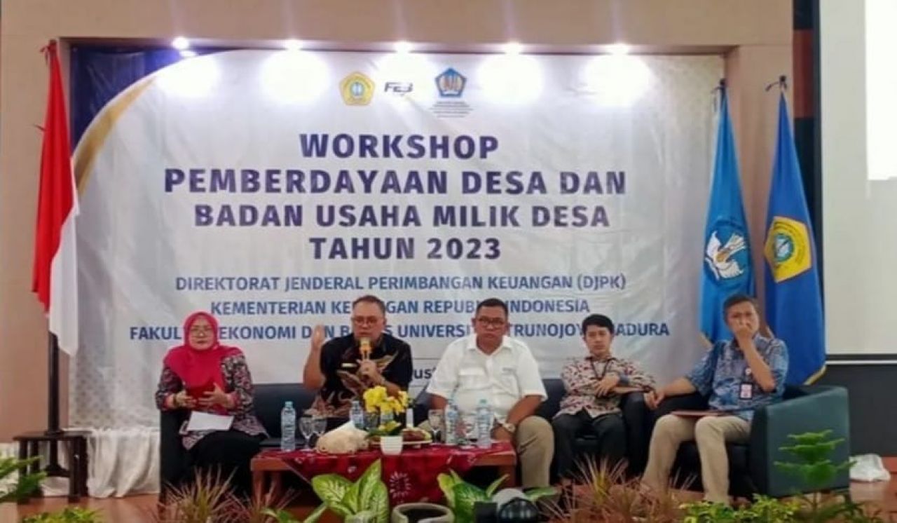 ThumbnailUTM Gelar Workshop Pemberdayaan Desa Dan Bumdesa UTM Gelar Workshop Pemberdayaan Desa Dan Bumdesa