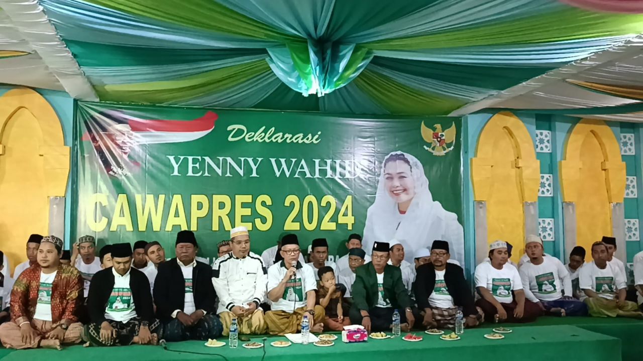 ThumbnailKelompok Santri Di Surabaya Dukung Yenny Wahid Cawapres 2024, Bisa Dengan Ganjar, Prabowo, Atau Anies Kelompok Santri Di Surabaya Dukung Yenny Wahid Cawapres 2024, Bisa Dengan Ganjar, Prabowo, Atau Anies