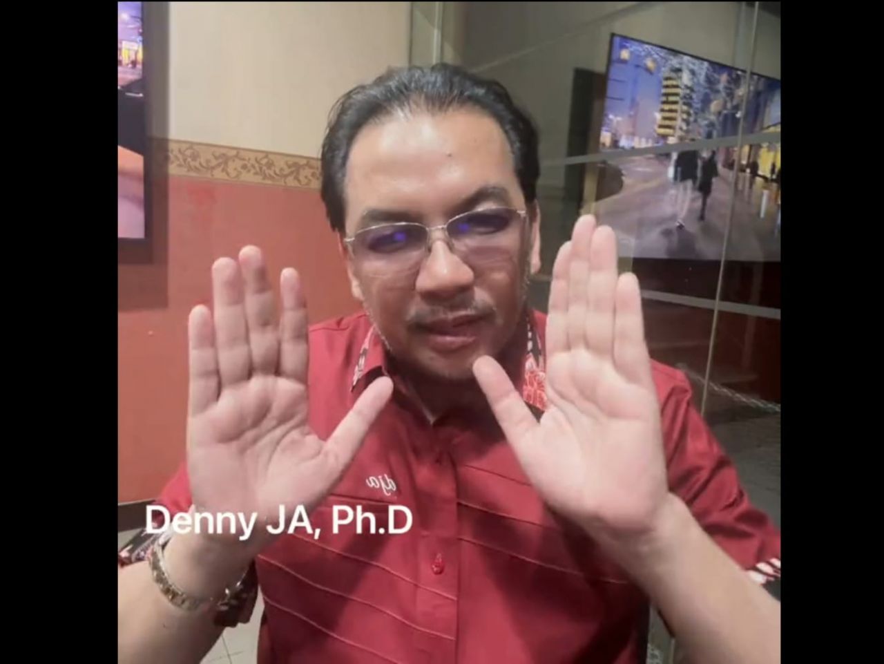 ThumbnailDenny JA: Warga NU Tak Signifikan Dukung PKB, Lebih Banyak Pilih PDIP Denny JA: Warga NU Tak Signifikan Dukung PKB, Lebih Banyak Pilih PDIP