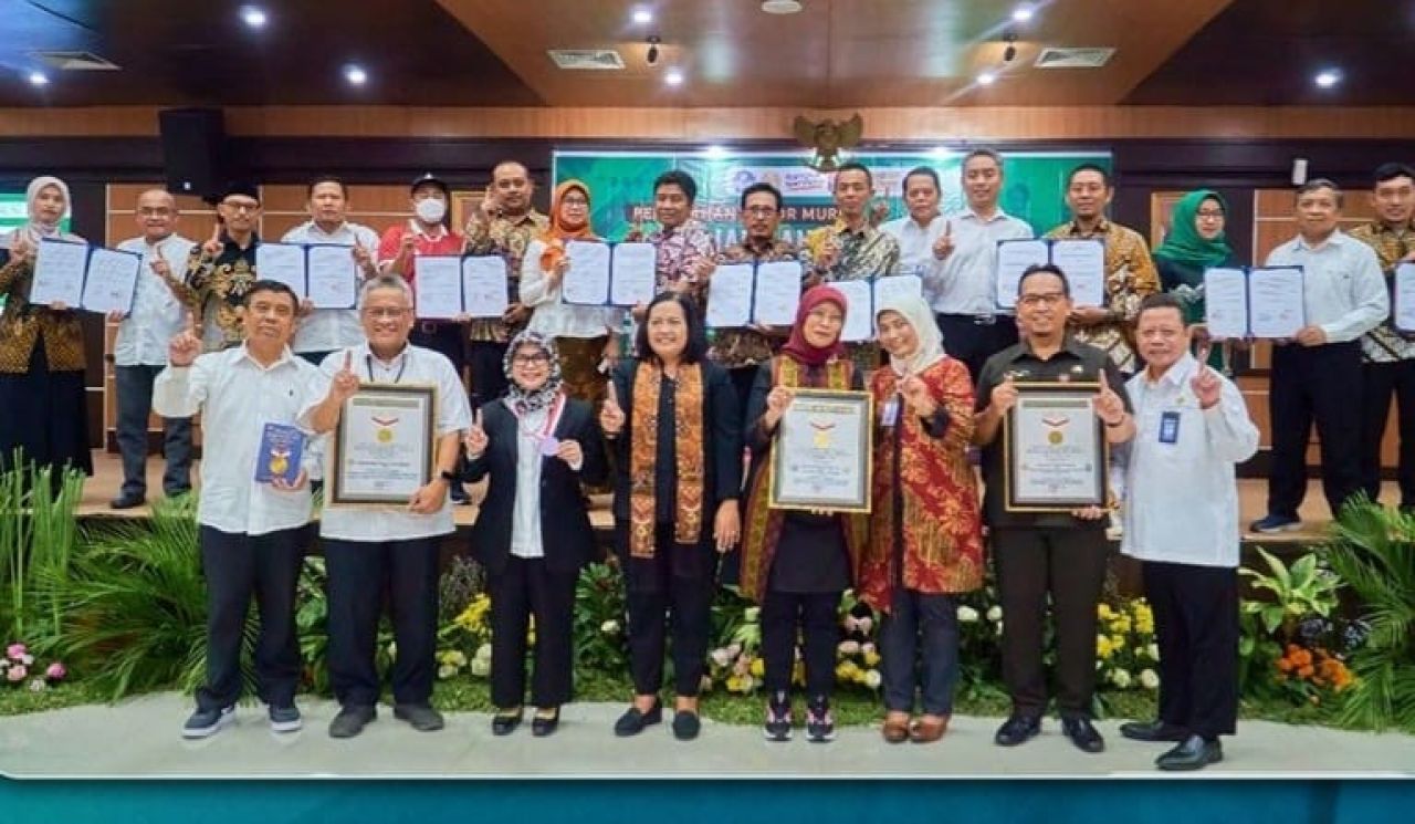 Unesa Dan DPMD Jatim Raih Rekor MURI Karena Jalin Kerjasama Dengan Bumdesa Terbanyak
