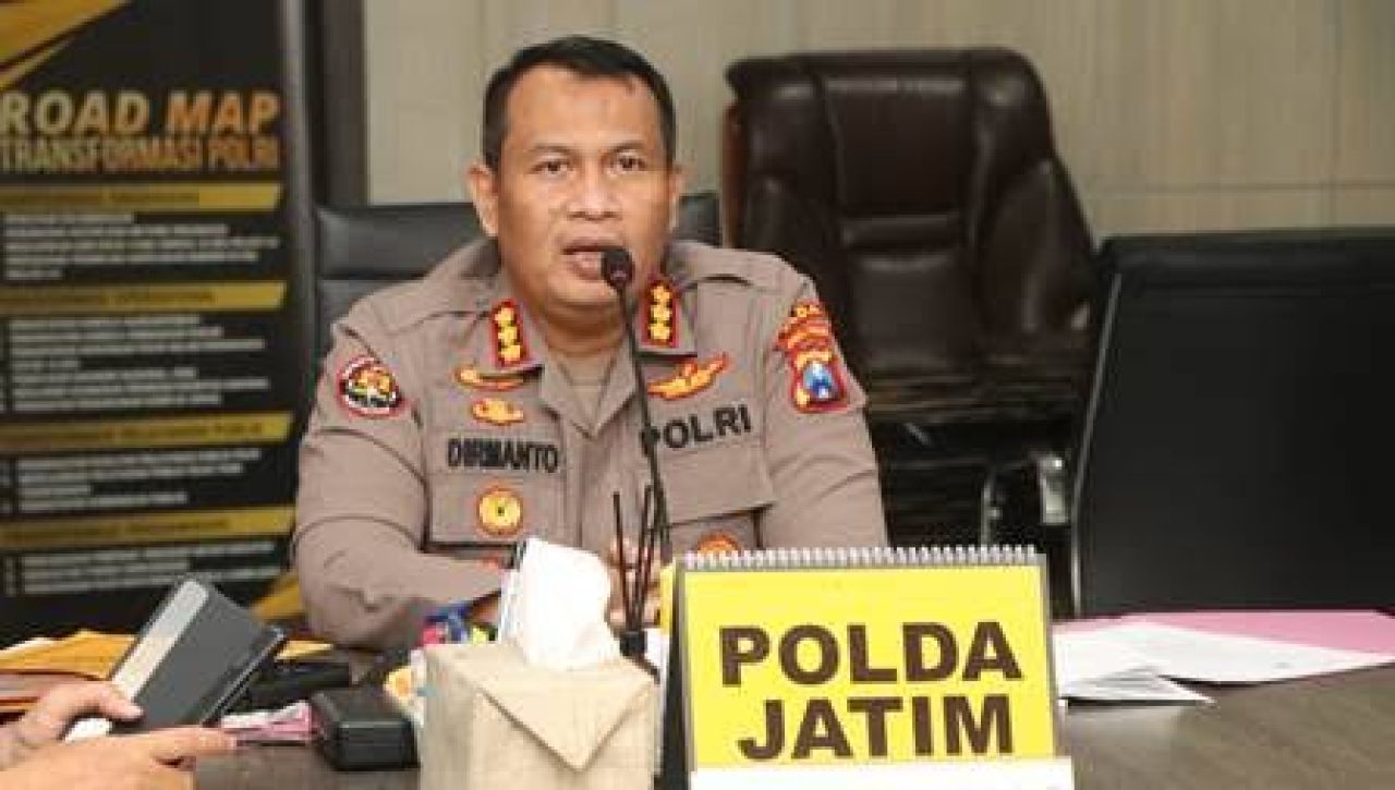 Polisi Tembakkan Gas Air Mata Saat Kerusuhan Suporter di Stadion Joko Samudro, Polisi : Massa Beringas