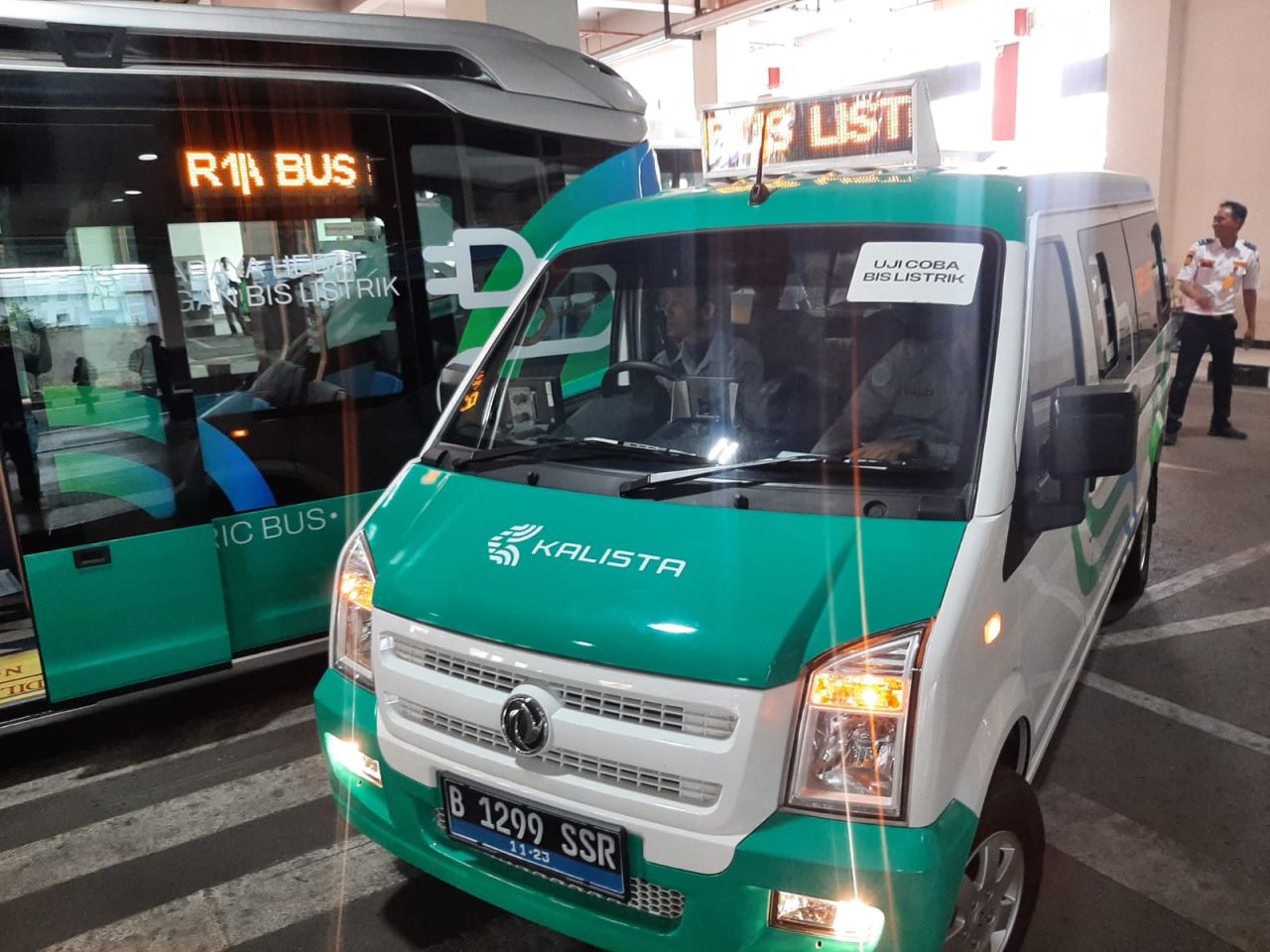 Gandeng Kalista, Kendaraan Penumpang Listrik Diujicoba di Surabaya