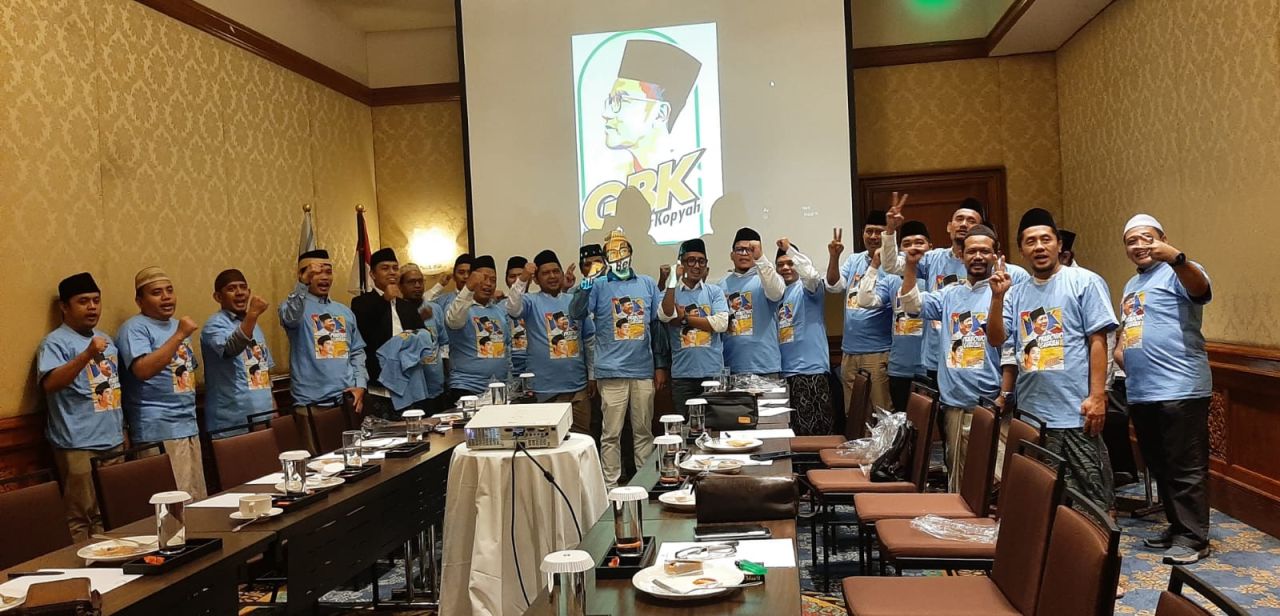 Relawan Gibran Berkopiah Bidik 10 Juta Suara dari Pesantren