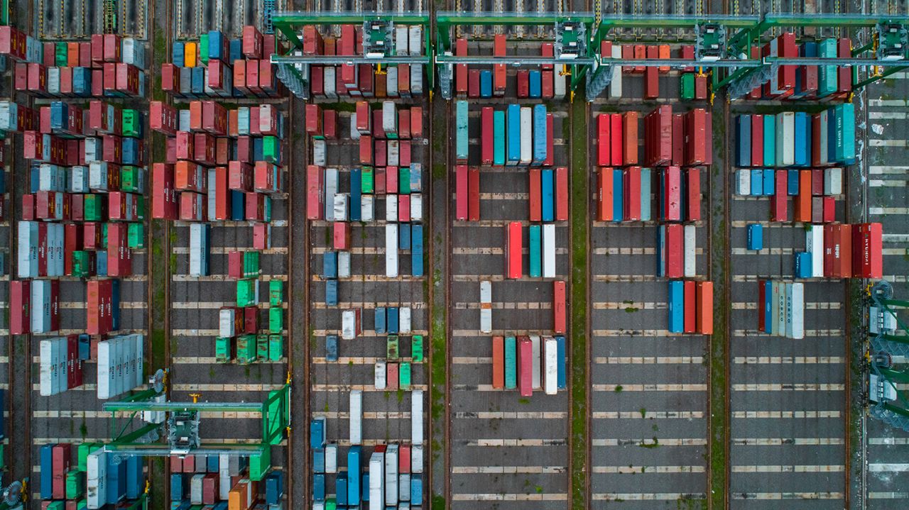 Terminal Peti Kemas Tetap Beroperasi Normal Saat Libur Nataru