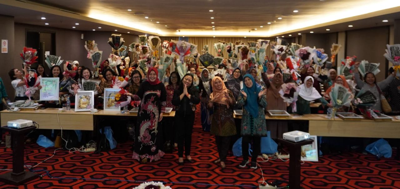 ThumbnailDiskop dan UKM Jatim Gelar Pelatihan Pembuatan Hantaran Nikah dan Hiasan Uang Mahar Diskop dan UKM Jatim Gelar Pelatihan Pembuatan Hantaran Nikah dan Hiasan Uang Mahar