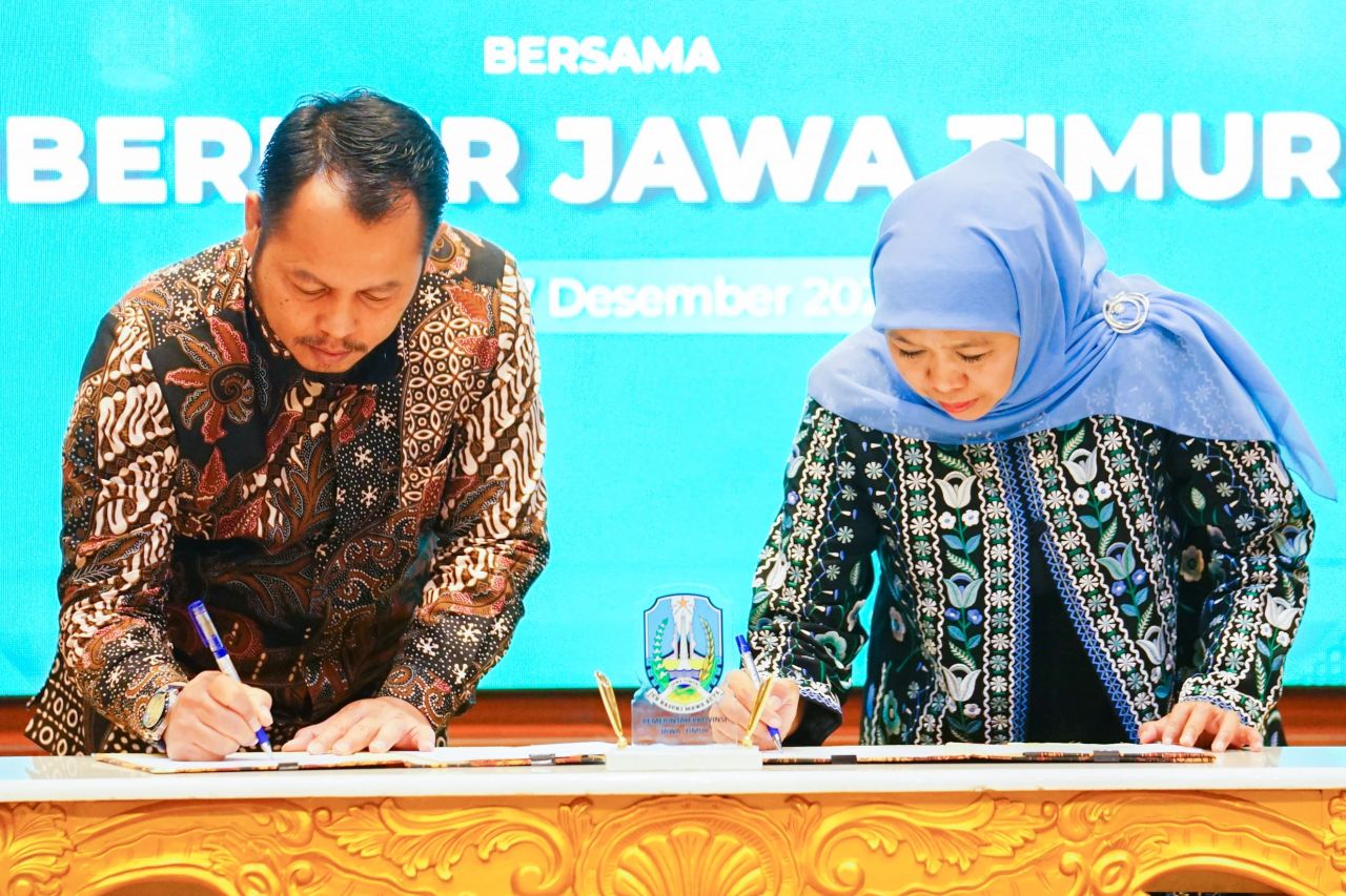 ThumbnailPemprov Gelontorkan Dana Hibah Lebih Dari Rp 1 Triliun Untuk Pilkada Jatim 2024 Pemprov Gelontorkan Dana Hibah Lebih Dari Rp 1 Triliun Untuk Pilkada Jatim 2024