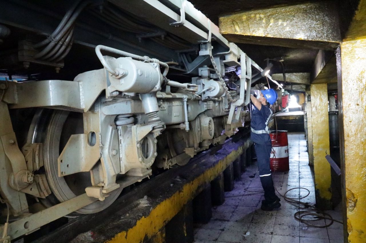 ThumbnailAngkutan Nataru 2023/24, KAI Daop 8 Surabaya Siapkan 62 Lok dan 331 Kereta Angkutan Nataru 2023/24, KAI Daop 8 Surabaya Siapkan 62 Lok dan 331 Kereta