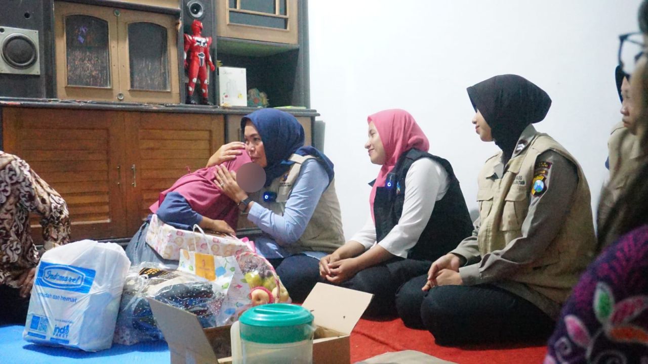 Polres Malang Lakukan Trauma Healing Terhadap Anak Korban Bunuh Diri di Pakis