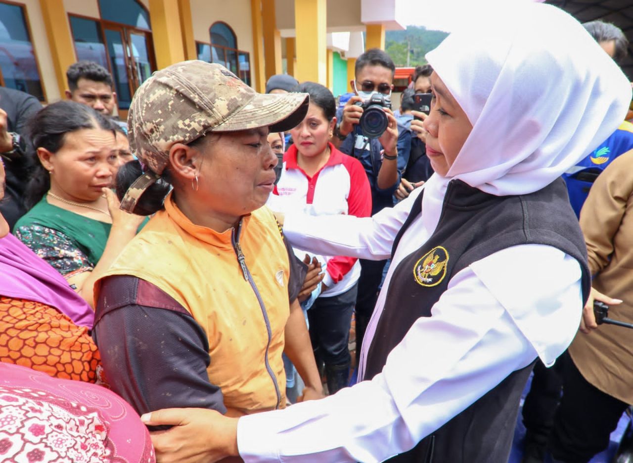 Peringatan Hari Ibu, Gubernur Khofifah Minta Bahagiakan dan Sejahterakan Ibu Indonesia