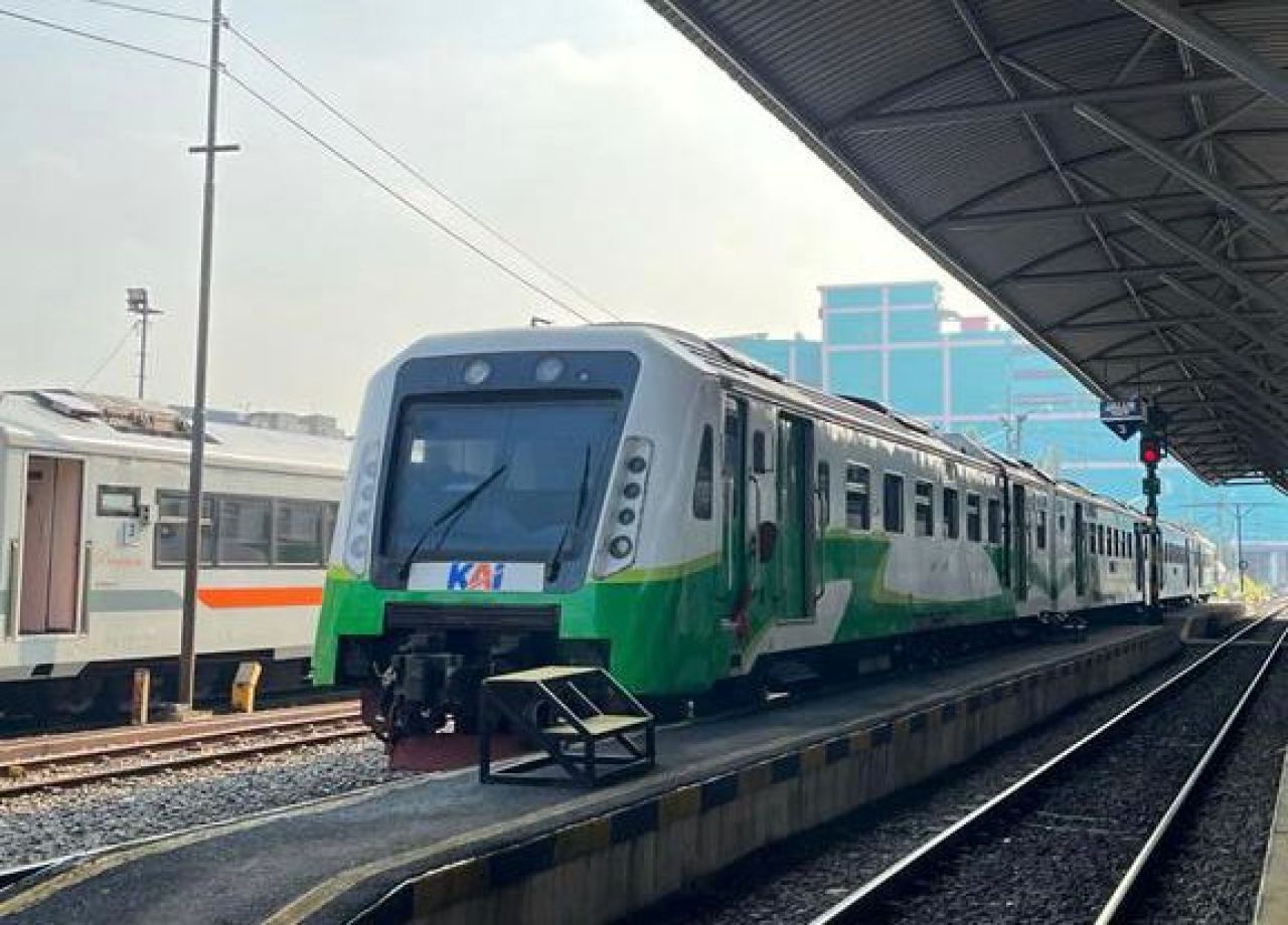 ThumbnailAngkutan Nataru 2023-2024, ada 60 Perjalanan Commuter Line di Wilayah 8 Surabaya Angkutan Nataru 2023-2024, ada 60 Perjalanan Commuter Line di Wilayah 8 Surabaya
