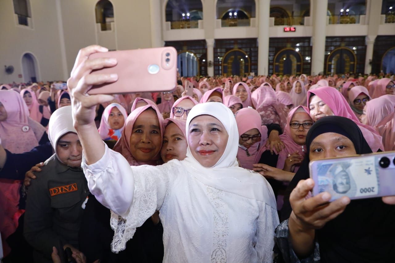 Khofifah Ajak Warga Rayakan Tahun Baru Dengan Sederhana
