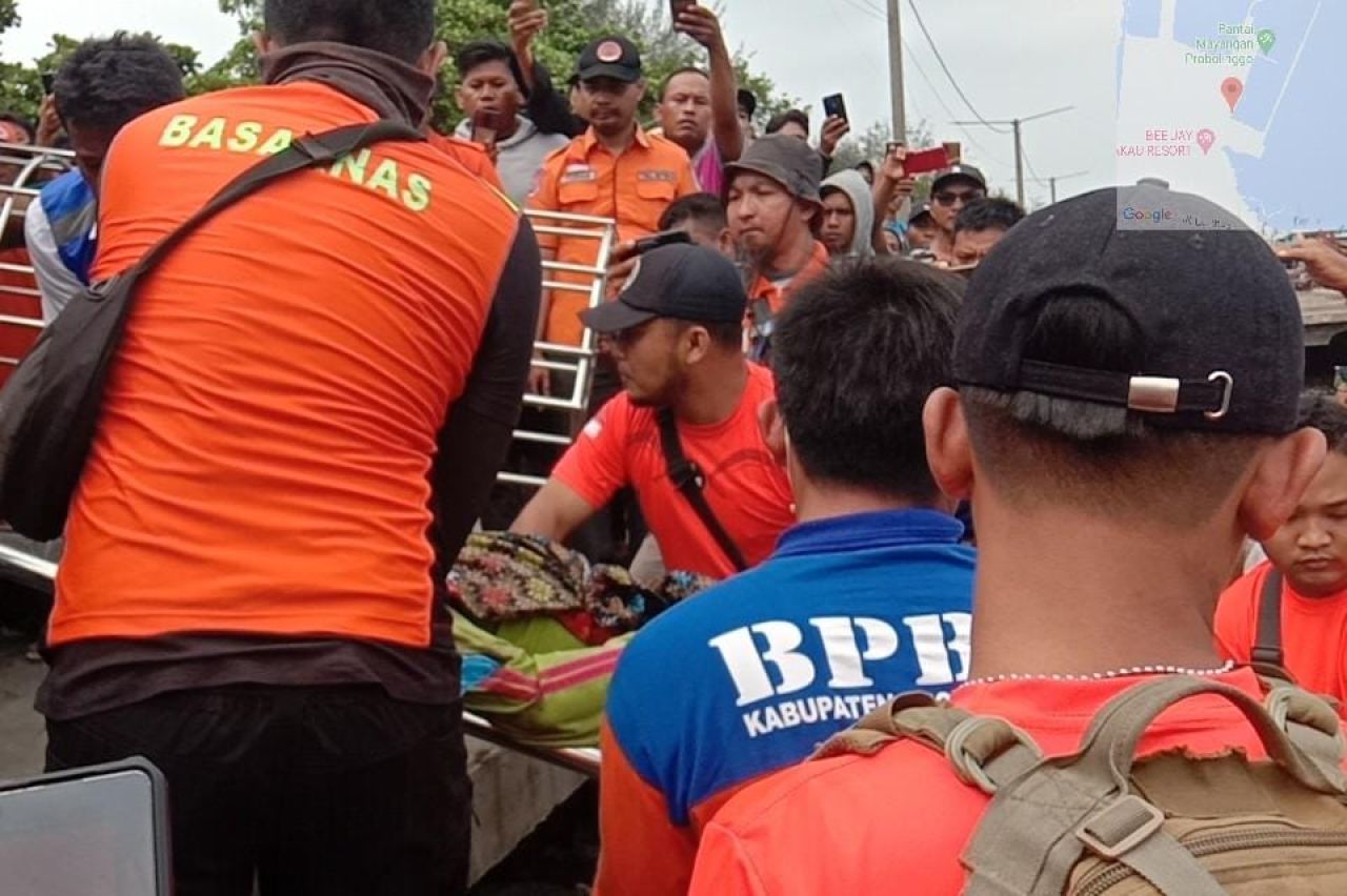 Tim SAR Gabungan Temukan Korban Hilang di Perairan Pulau Gili Ketapang