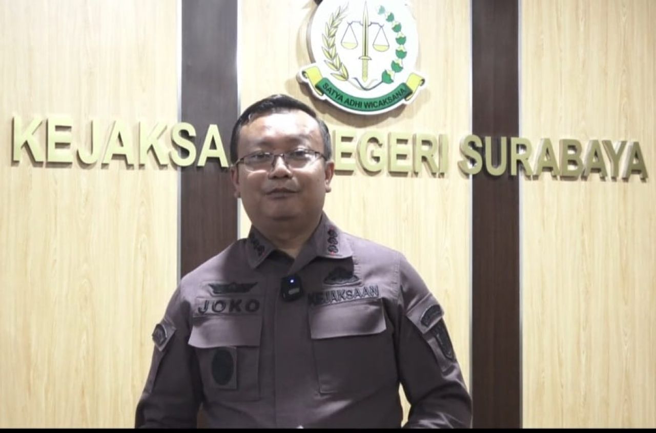 ThumbnailAnak Anggota DPR Tersangka Pembunuhan di Surabaya Segera Disidang Anak Anggota DPR Tersangka Pembunuhan di Surabaya Segera Disidang