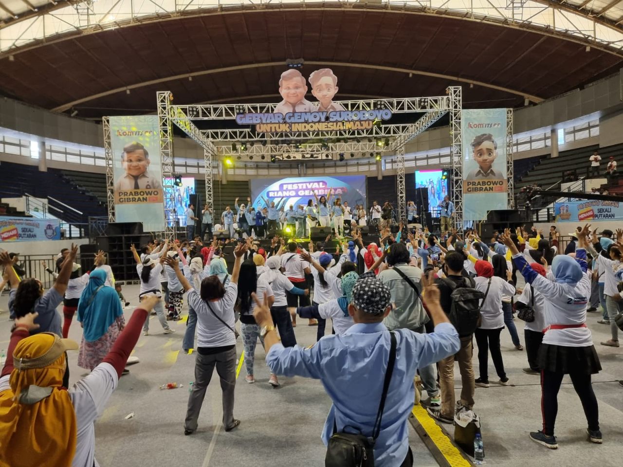 Relawan KOM'ITS 08 Ajak Emak-emak Menangkan Prabowo-Gibran