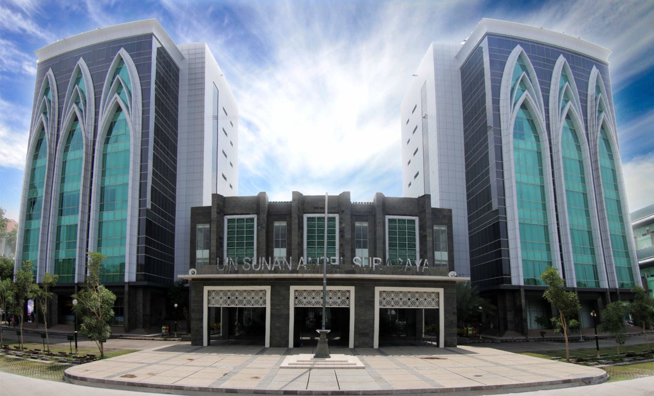 UINSA Surabaya PTKIN Terbaik 2023 Versi UniRank