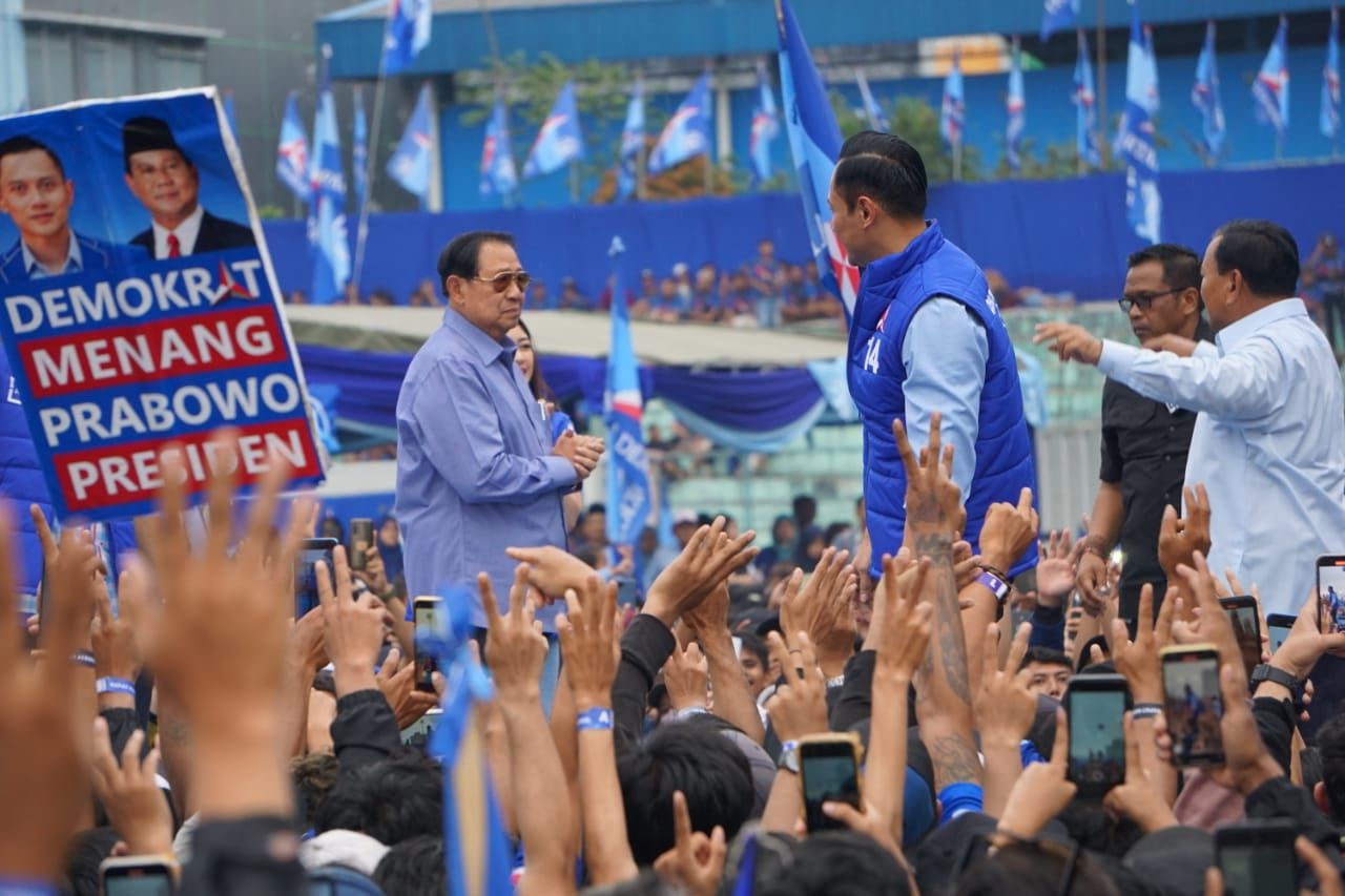 Birukan Malang, Khofifah - AHY Teriak Demokrat Menang, Prabowo Presiden