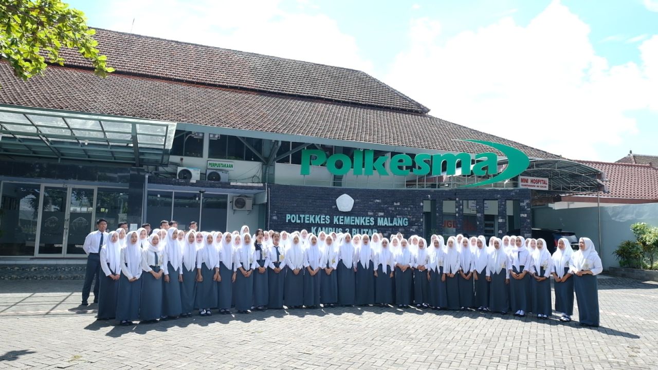 ThumbnailCivitas Akademika Poltekkes Kemenkes Kampus 3 Blitar Deklarasi Pemilu Damai Civitas Akademika Poltekkes Kemenkes Kampus 3 Blitar Deklarasi Pemilu Damai