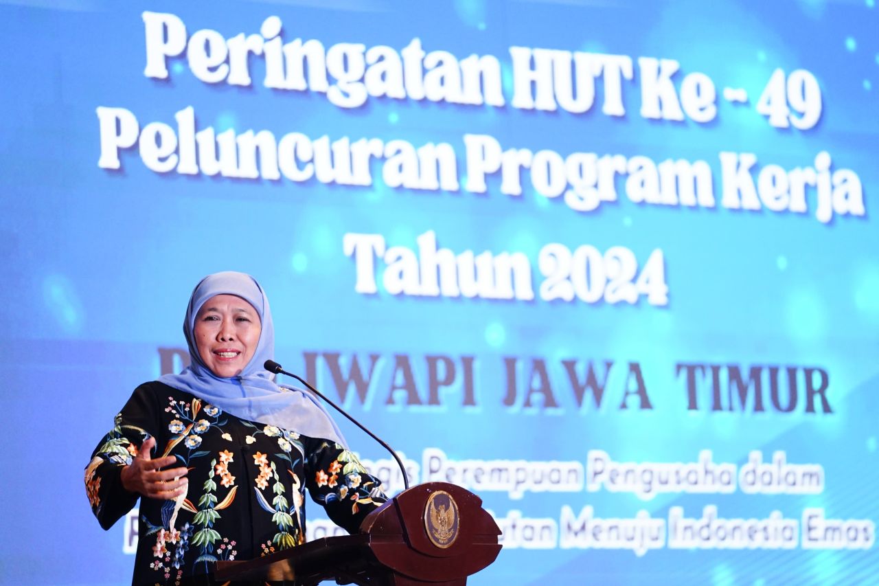 Gubernur Khofifah Terima Penghargaan Tokoh Wanita Inspiratif Gubernur Jatim Khofifah Indar Parawansa. (Red)