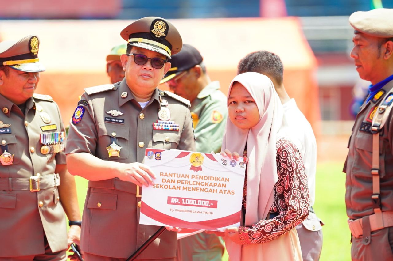 ThumbnailHUT Satpol PP, Satlinmas, dan Damkar 2024, Pj. Gubernur Adhy: Kedepankan Sikap Profesional dan Humanis HUT Satpol PP, Satlinmas, dan Damkar 2024, Pj. Gubernur Adhy: Kedepankan Sikap Profesional dan Humanis