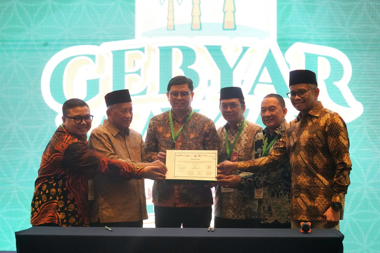 Dukung Pengembangan Wakaf, Bank Jatim Tandatangani LOI dengan Badan Wakaf Indonesia