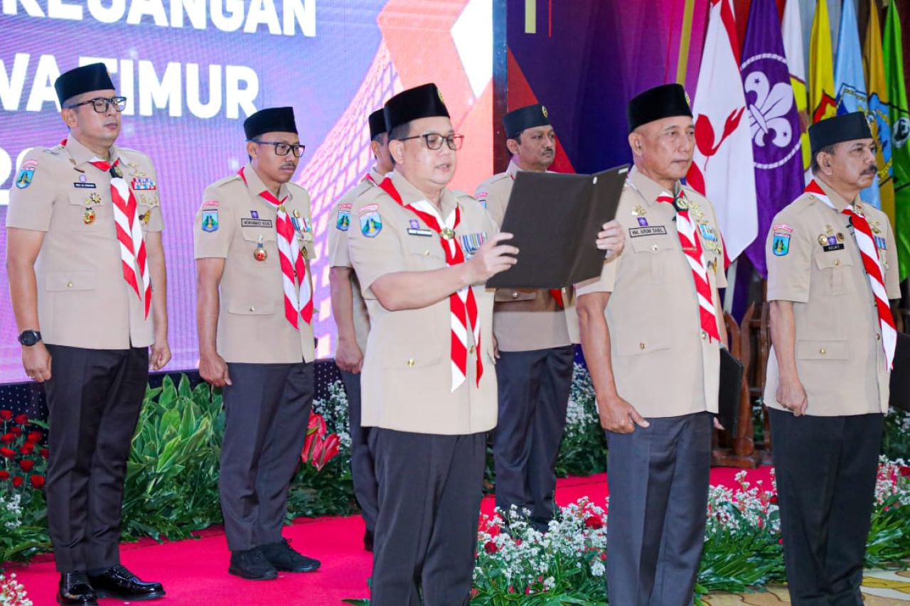 Buwas Kukuhkan Arum Sabil Sebagai Kakwarda Pramuka Jatim