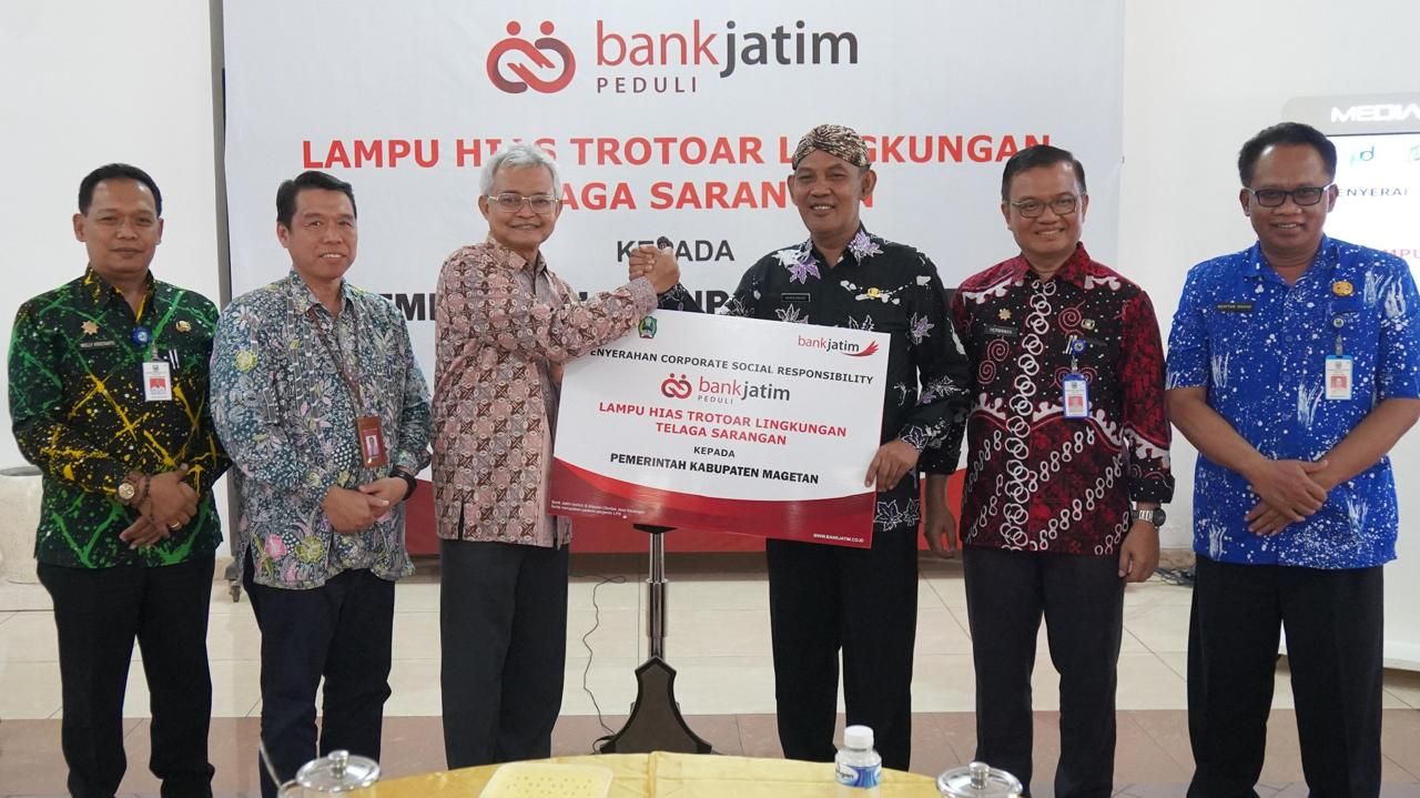 Bank Jatim Sebar CSR di Magetan dan Surabaya