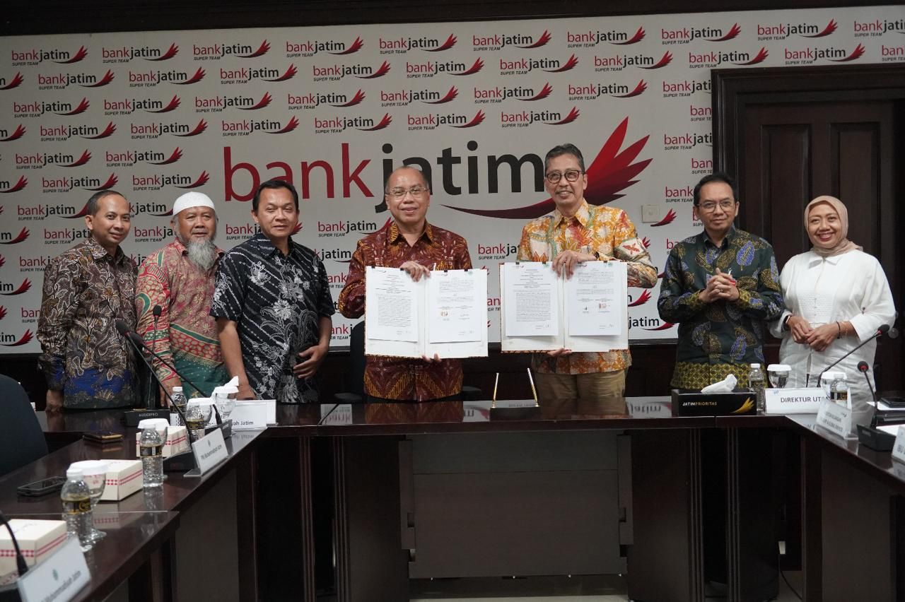 MoU bank jatim dengan Muhammadiyah Jatim. (Dok Humas Bank Jatim)