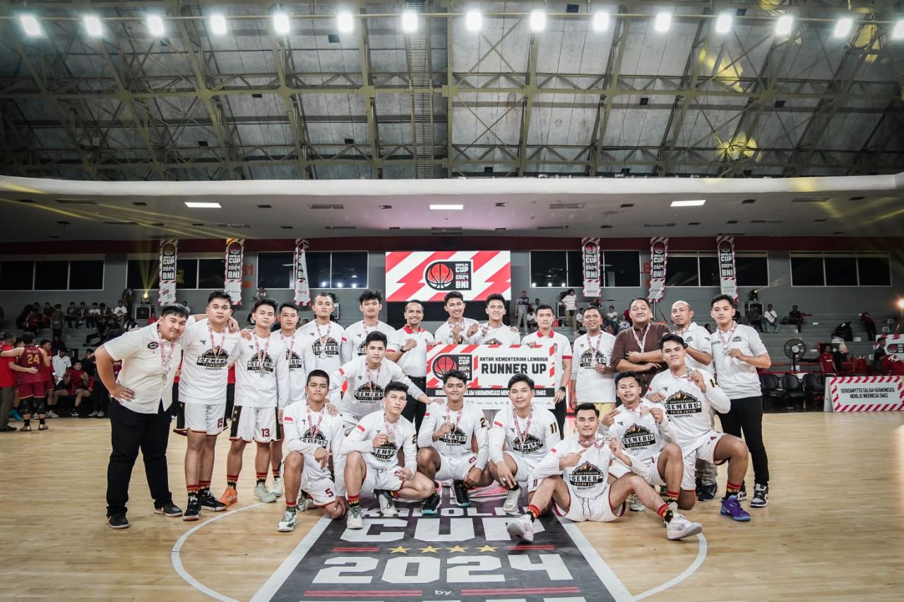 Basketball Semeru Polda Jatim Raih Runner Up Kapri CUP Tim basketball Semeru Polda Jatim. (Red)