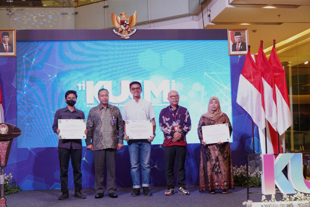 Bank Jatim Salurkan KUR dalam Kegiatan K-UKM Expo 2024