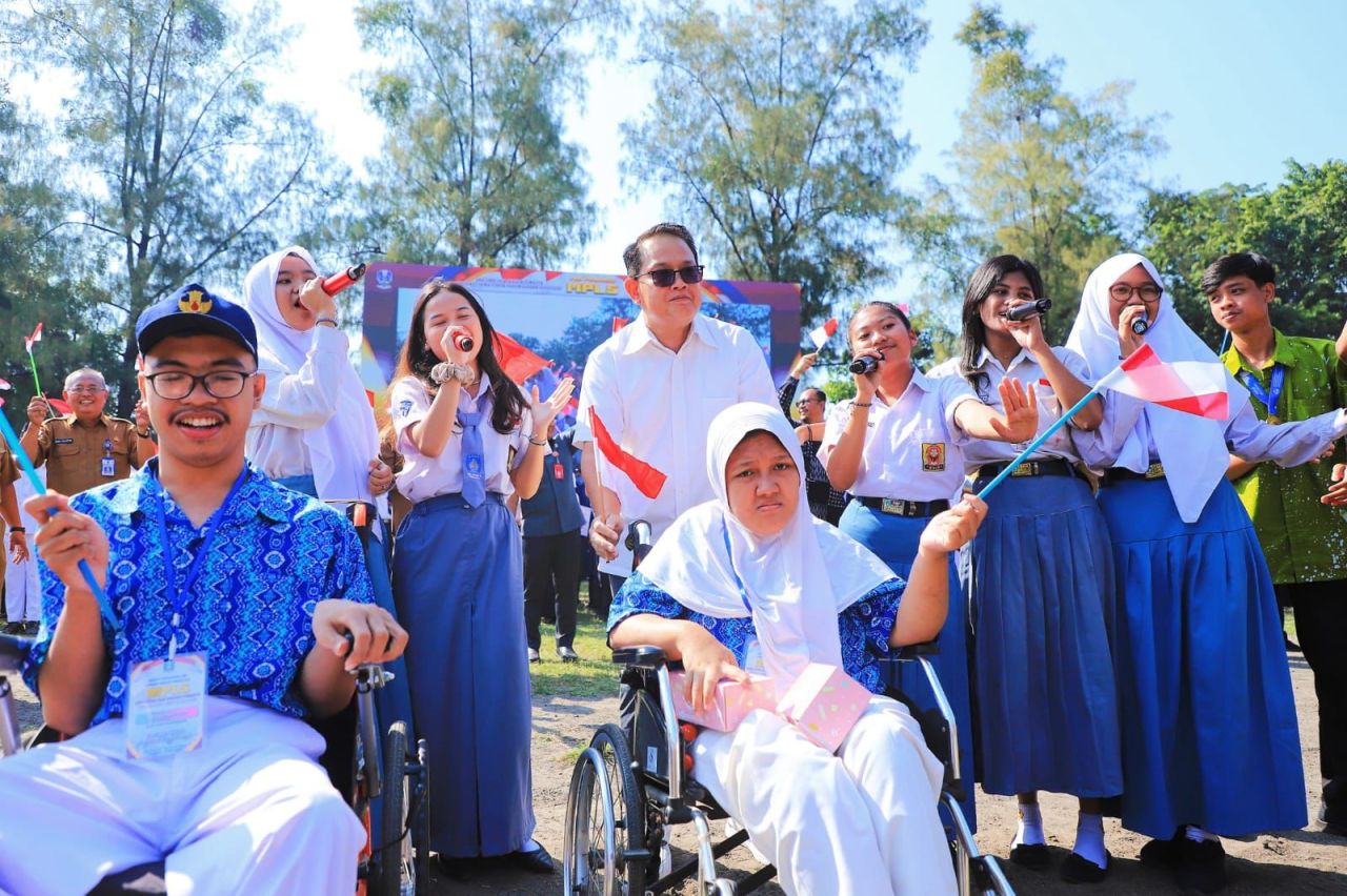 ThumbnailPemprov Gelontor Rp 1 Triliun Lebih untuk Madrasah Diniyah Se-Jatim Selama 5 Tahun Terakhir Pemprov Gelontor Rp 1 Triliun Lebih untuk Madrasah Diniyah Se-Jatim Selama 5 Tahun Terakhir