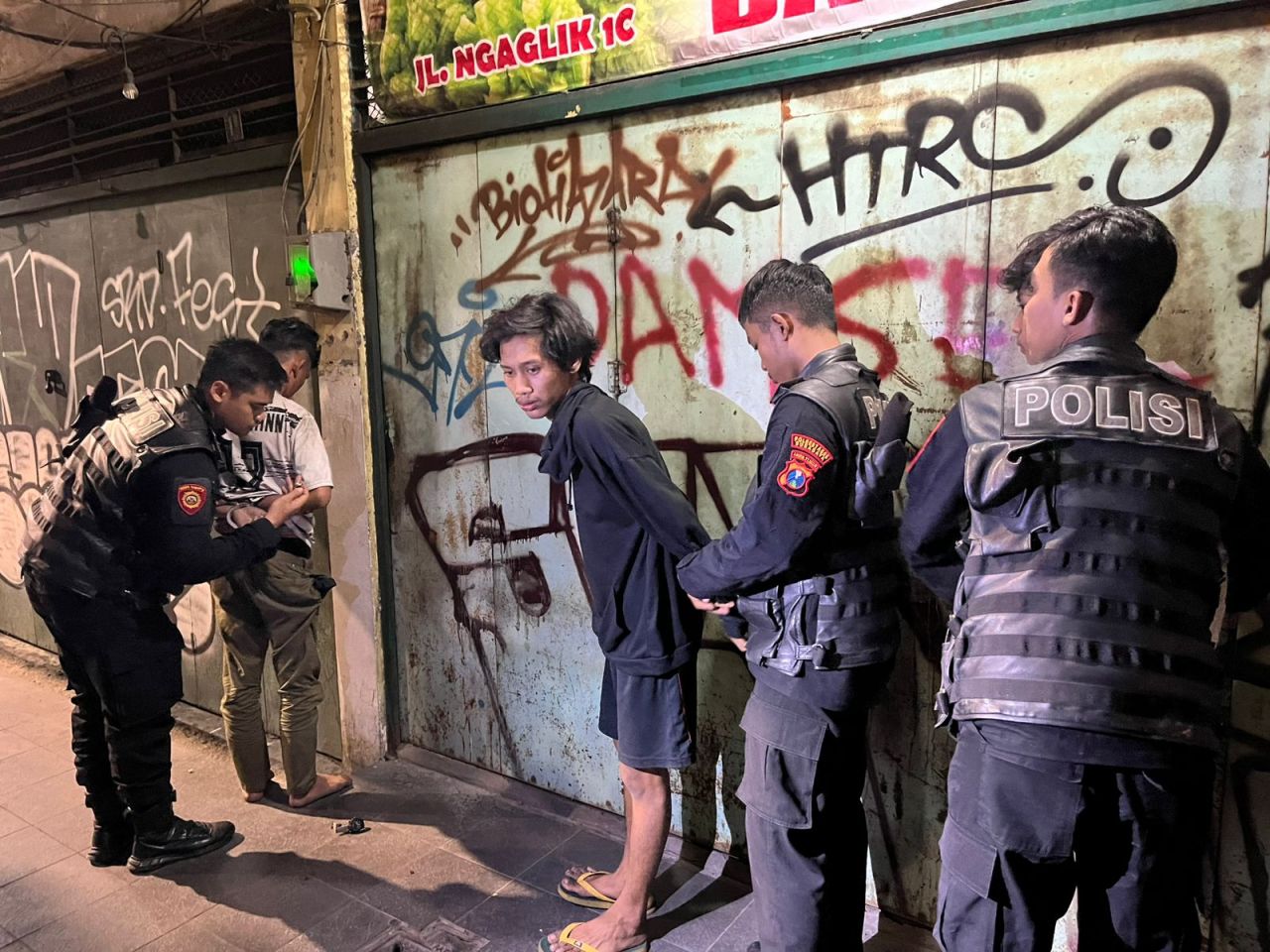 Respatti Polrestabes Surabaya Bekuk 3 Remaja Terlibat Aksi Tawuran di Kapasari