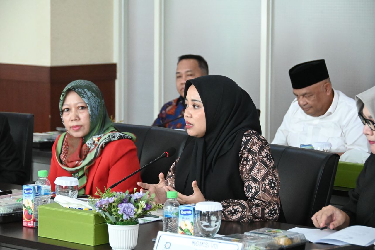 Ning Dini Dorong Kolaborasi Fakultas Kedokteran UIN Sunan Ampel dengan Pesantren