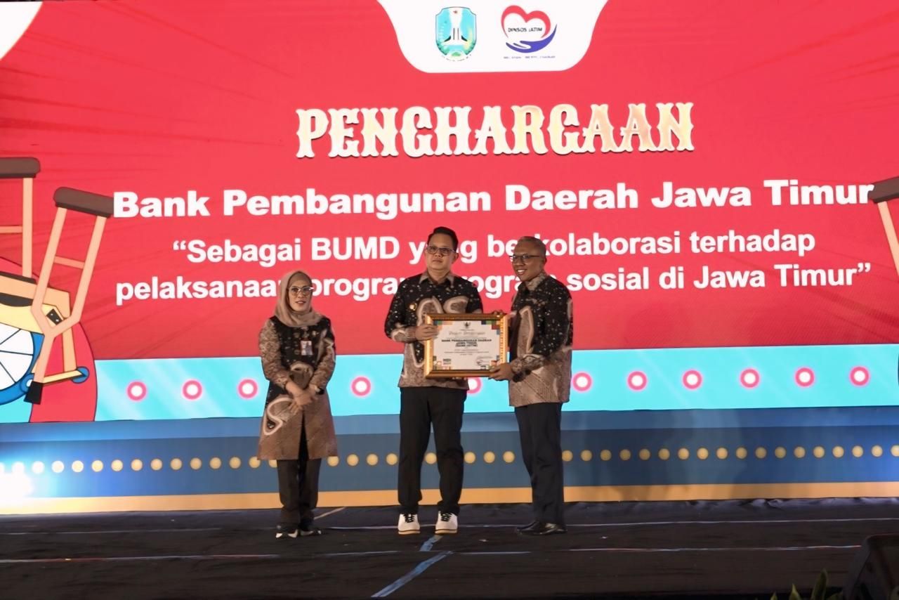 Peringatan Hari Disabilitas Internasional, Bank Jatim Raih Penghargaan