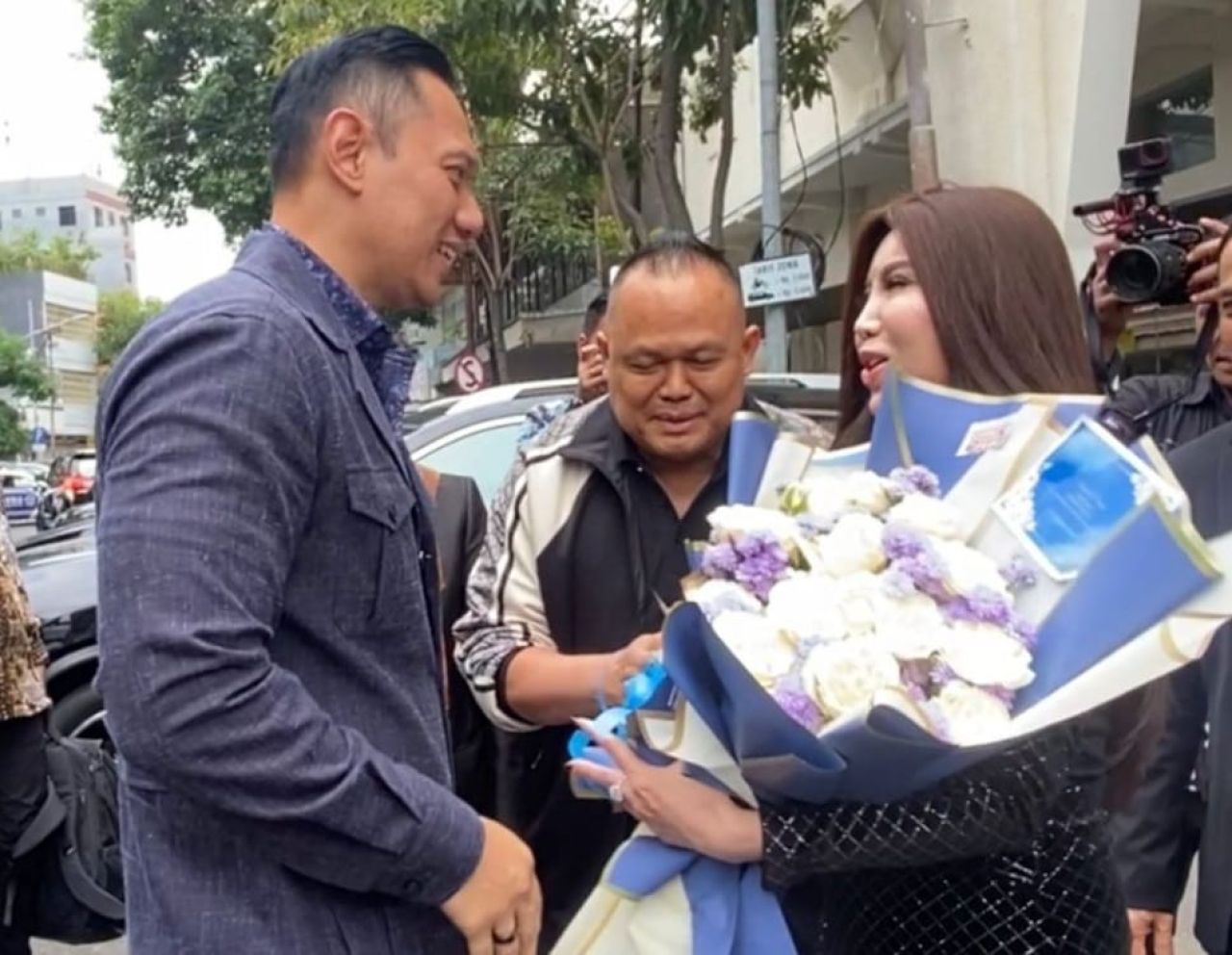 Ketua Fraksi Demokrat Agung Mulyono Apresiasi Menko AHY sebagai Wisudawan Terbaik Unair