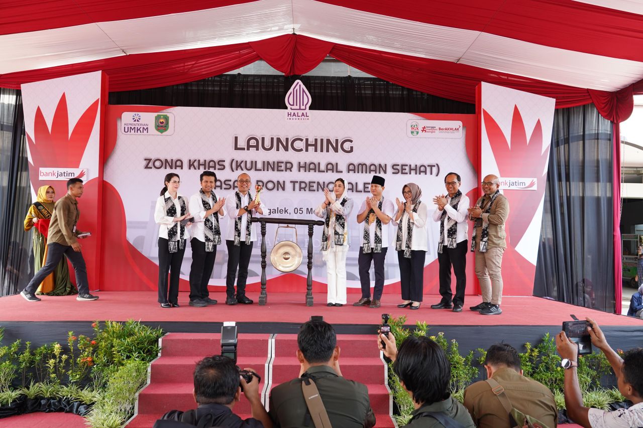 Bank Jatim - Pemkab Trenggalek Launching Zona KHAS Pasar Pon