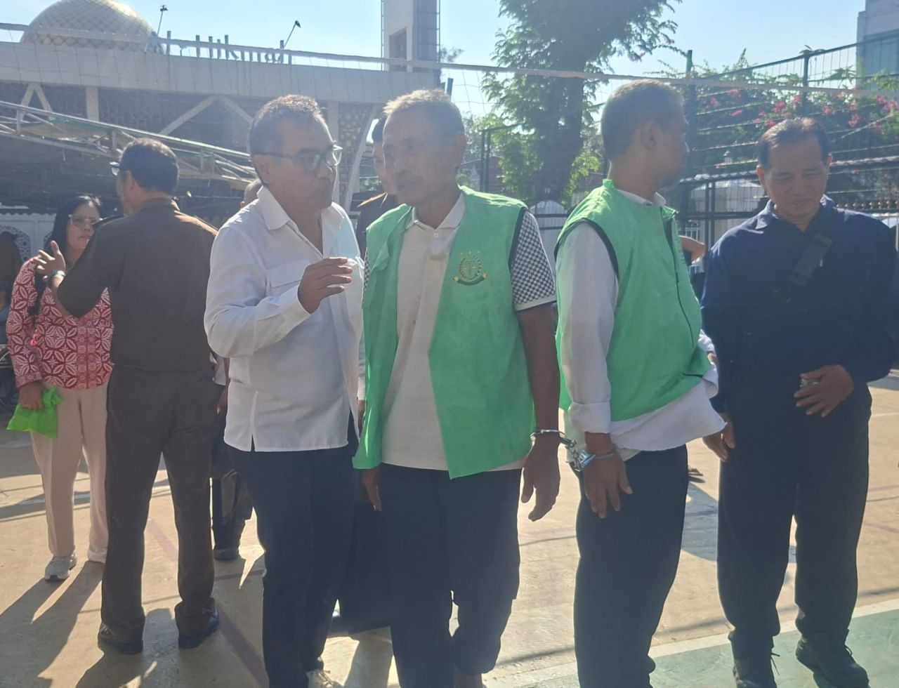 ThumbnailKasus Pencabulan, Pengasuh Panti Asuhan di Surabaya Dituntut 19 Tahun Penjara Kasus Pencabulan, Pengasuh Panti Asuhan di Surabaya Dituntut 19 Tahun Penjara