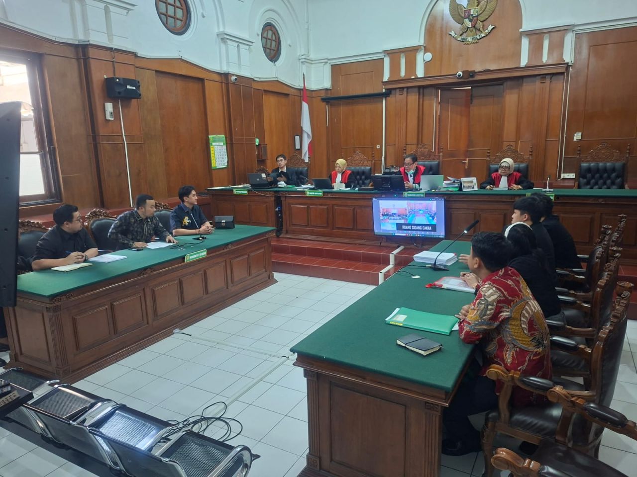 ThumbnailSengketa Saham Tabloid Nyata, Jawa Pos dan Eks Dirut Adu Keabsahan Data Sengketa Saham Tabloid Nyata, Jawa Pos dan Eks Dirut Adu Keabsahan Data