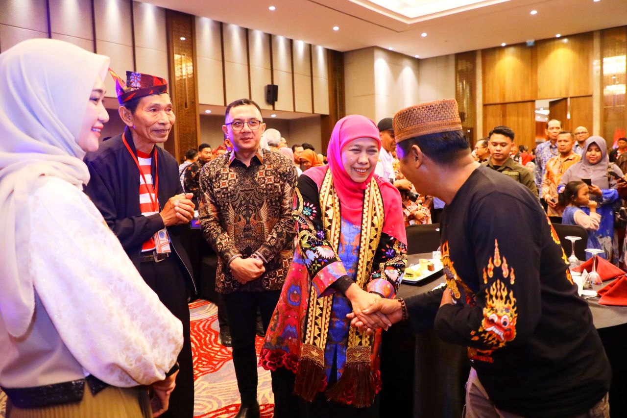 Khofifah Ajak Masyarakat Lampung Asal Jatim Guyub Rukun Penuh Persaudaraan