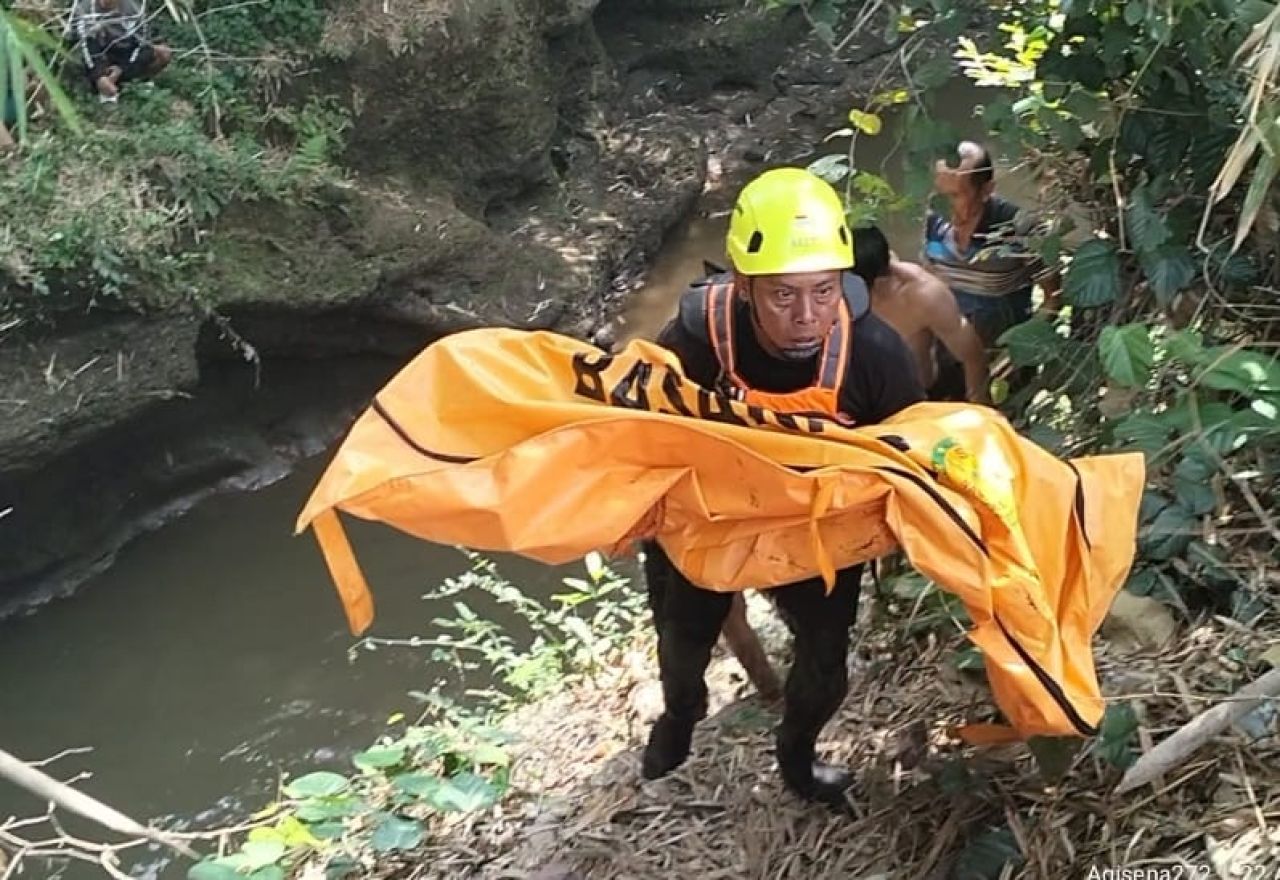 Balita Terseret Arus Sungai di Jombang Ditemukan Meninggal